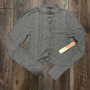 Long sleeve crop top